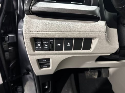 Used 2025 Honda Odyssey EX-L image 36