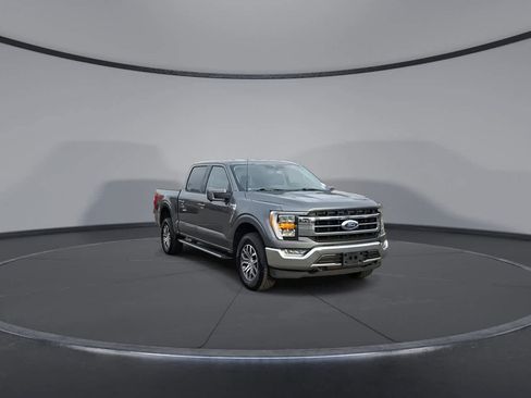 Certified 2022 Ford F150 Lariat w/ FX4 Off-Road Package image 2