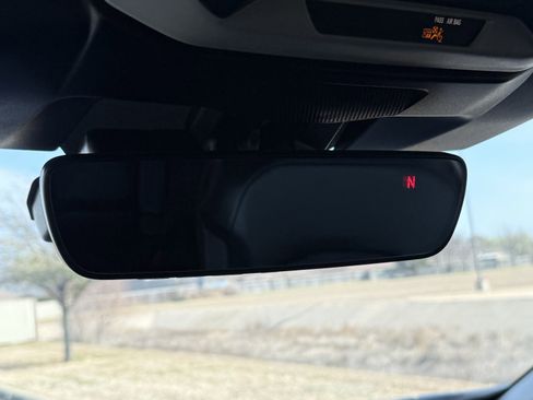 Used 2025 Subaru Crosstrek 2.5i Limited w/ Crosstrek Mirror Package image 32