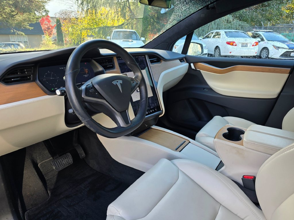 Used 2020 Tesla Model X Long Range AWD/4WD image 12