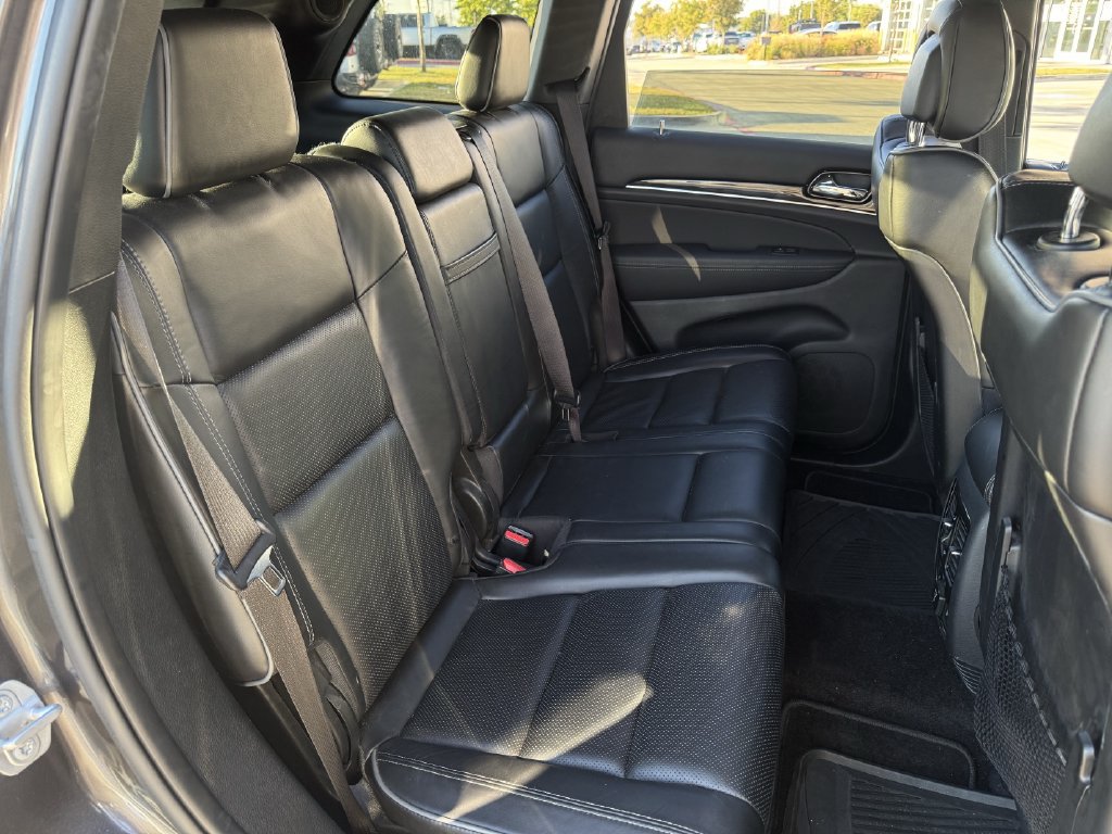 Used 2019 Jeep Grand Cherokee Overland AWD/4WD image 27