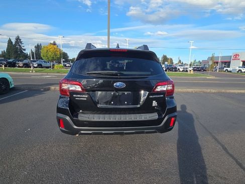 Used 2019 Subaru Outback 2.5i Premium AWD/4WD image 6