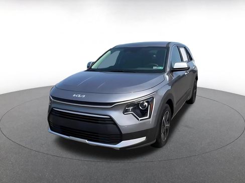 Used 2026 Kia Niro LX FWD image 6