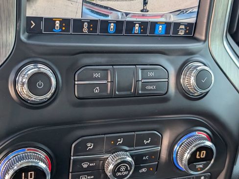 Used 2022 GMC Sierra 2500 Denali w/ Denali Ultimate Package AWD/4WD image 16