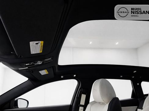 Used 2021 Aston Martin DBX AWD/4WD image 12