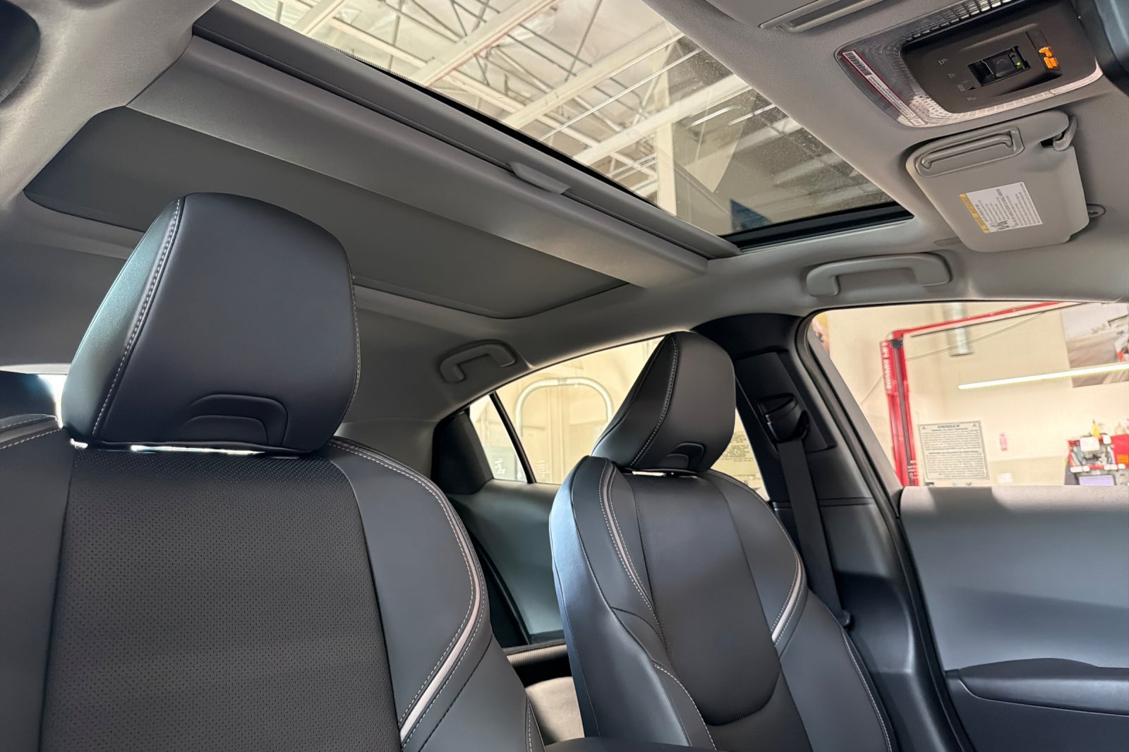 New 2027 Toyota Prius Limited w/ Limited Premium Package FWD image 20