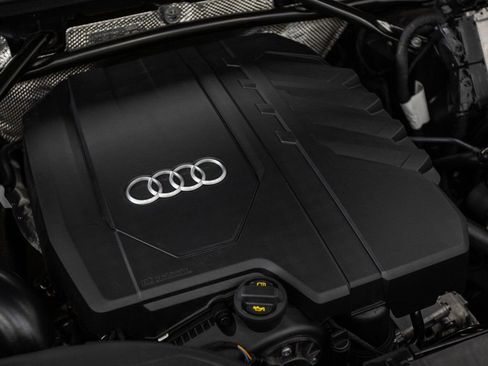 Used 2023 Audi Q5 2.0T Premium Plus w/ Premium Plus Package AWD/4WD image 6