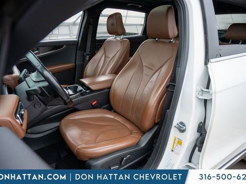 Used 2022 Lincoln Nautilus Reserve w/ Equipment Group 201A image 4