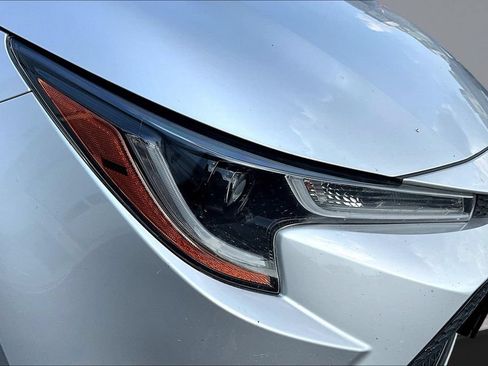 Used 2020 Toyota Corolla LE FWD image 25