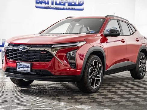 New 2026 Chevrolet Trax RS w/ Driver Confidence Package image 3