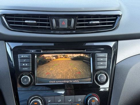 Used 2022 Nissan Rogue Sport S AWD/4WD image 16