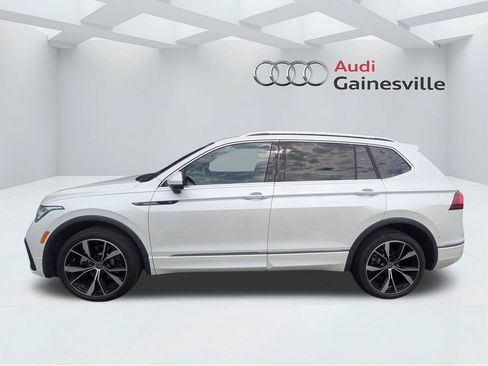 Used 2024 Volkswagen Tiguan SEL R-Line AWD/4WD image 8