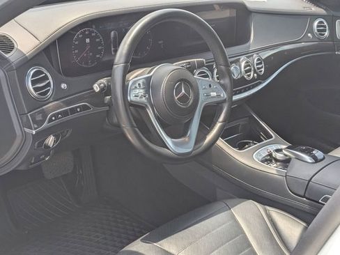 Used 2019 Mercedes-Benz S 560 Sedan image 11