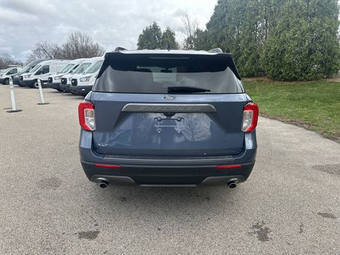 Used 2021 Ford Explorer XLT w/ Equipment Group 202A image 6