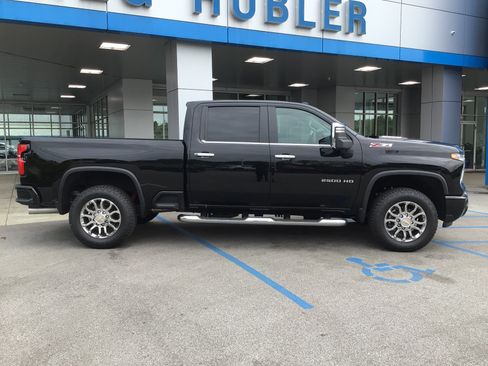 New 2026 Chevrolet Silverado 2500 LT w/ Z71 Chrome Sport Edition AWD/4WD image 4