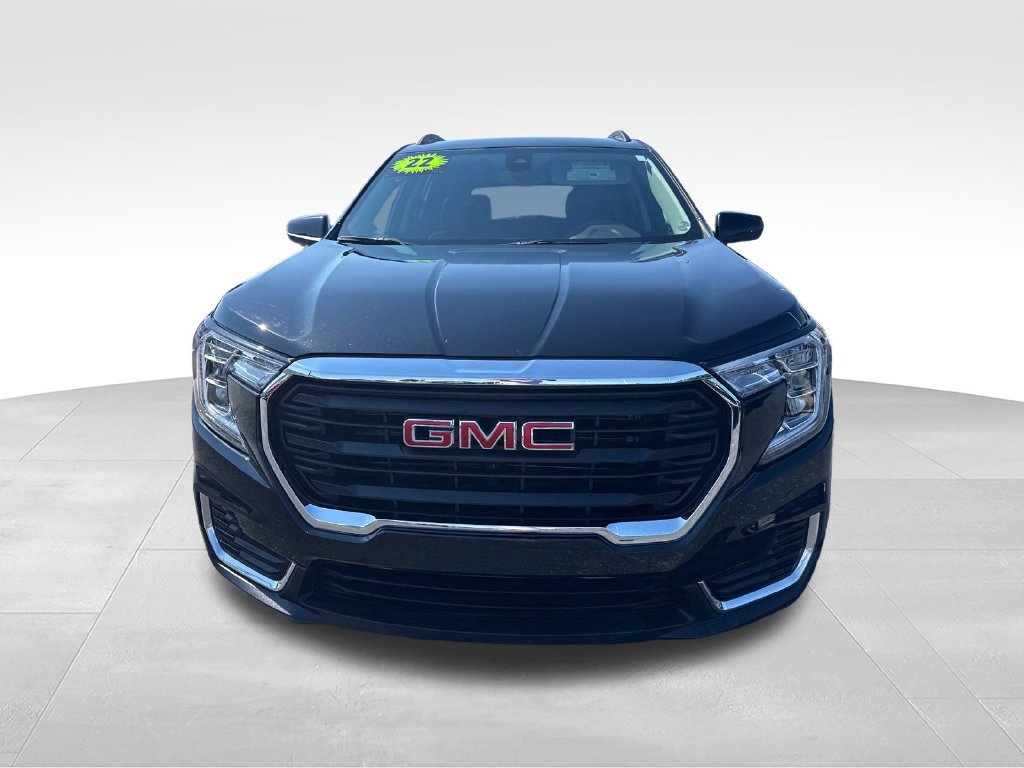 Used 2022 GMC Terrain SLE w/ Driver Convenience Package FWD image 19