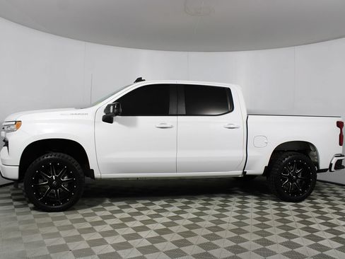 Used 2024 Chevrolet Silverado 1500 RST w/ Convenience Package II RWD image 37