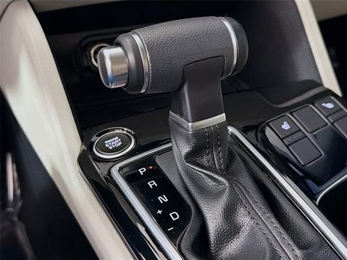 Certified 2023 Kia Sportage EX FWD image 18
