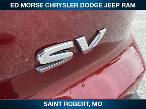 Used 2024 Nissan Pathfinder SV FWD image 11
