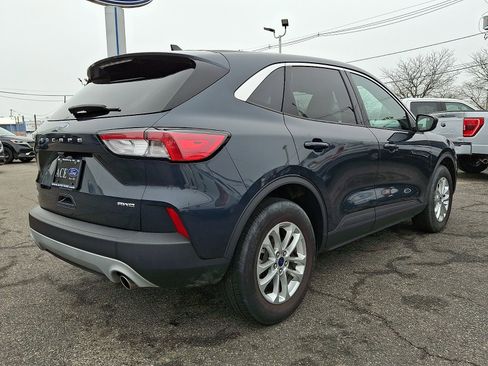 Certified 2022 Ford Escape SE image 6