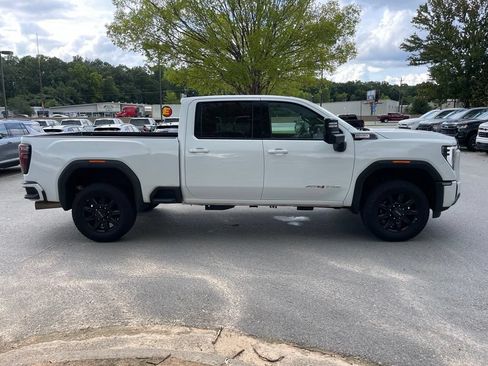 Used 2025 GMC Sierra 2500 AT4 AWD/4WD image 8