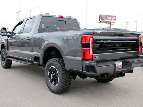 New 2026 Ford F250 Platinum w/ Tremor Off-Road Package image 7