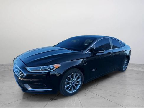 Used 2018 Ford Fusion Energi SE FWD image 1