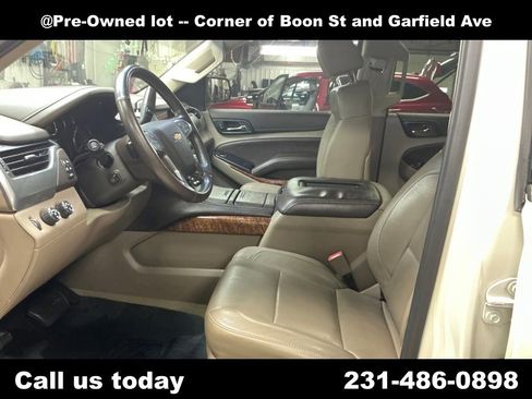 Used 2015 Chevrolet Suburban LTZ image 13
