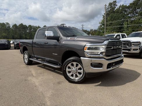 Used 2023 RAM 2500 Laramie AWD/4WD image 3