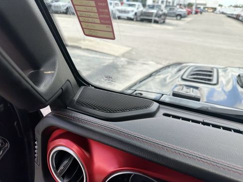 Used 2020 Jeep Gladiator Rubicon AWD/4WD image 22