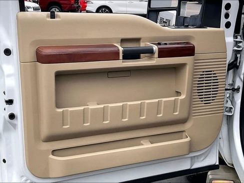 Used 2009 Ford F350 King Ranch image 23