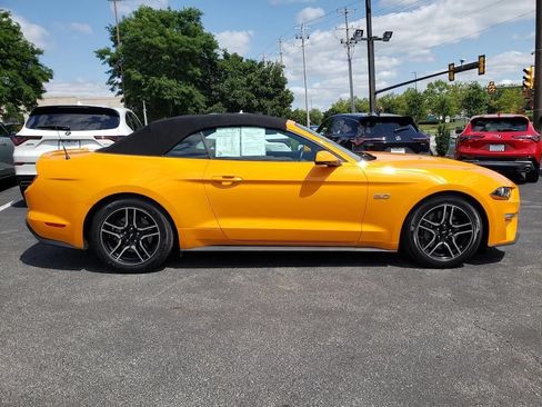 Used 2019 Ford Mustang GT Premium w/ Equipment Group 401A RWD image 11