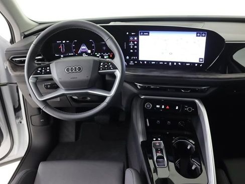 New 2025 Audi Q5 Premium Plus image 21
