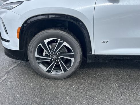 New 2026 Buick Enclave Sport Touring w/ Super Cruise Package image 3