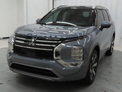 New 2026 Mitsubishi Outlander SEL FWD image 8