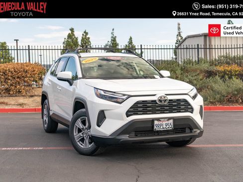 Certified 2025 Toyota RAV4 LE AWD/4WD image 1
