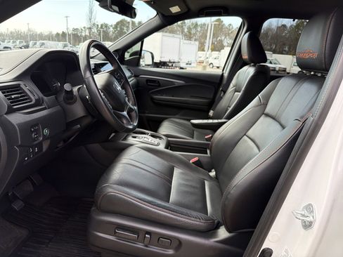 Used 2022 Honda Passport TrailSport image 15
