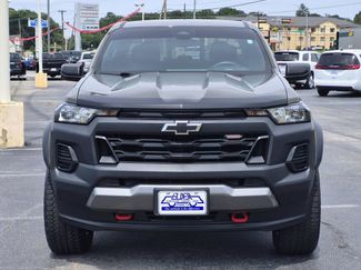 Used 2023 Chevrolet Colorado Trail Boss w/ LPO, Dark Essentials Package AWD/4WD video 2