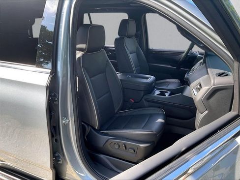 Used 2024 Chevrolet Tahoe Premier w/ Premium Package 2 RWD image 9