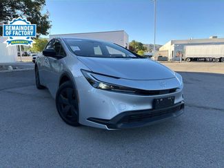 Used 2025 Toyota Prius LE FWD video 1