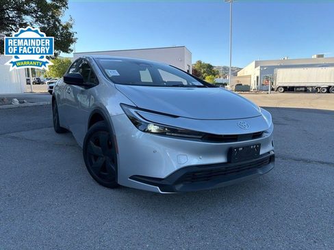 Used 2025 Toyota Prius LE FWD image 1