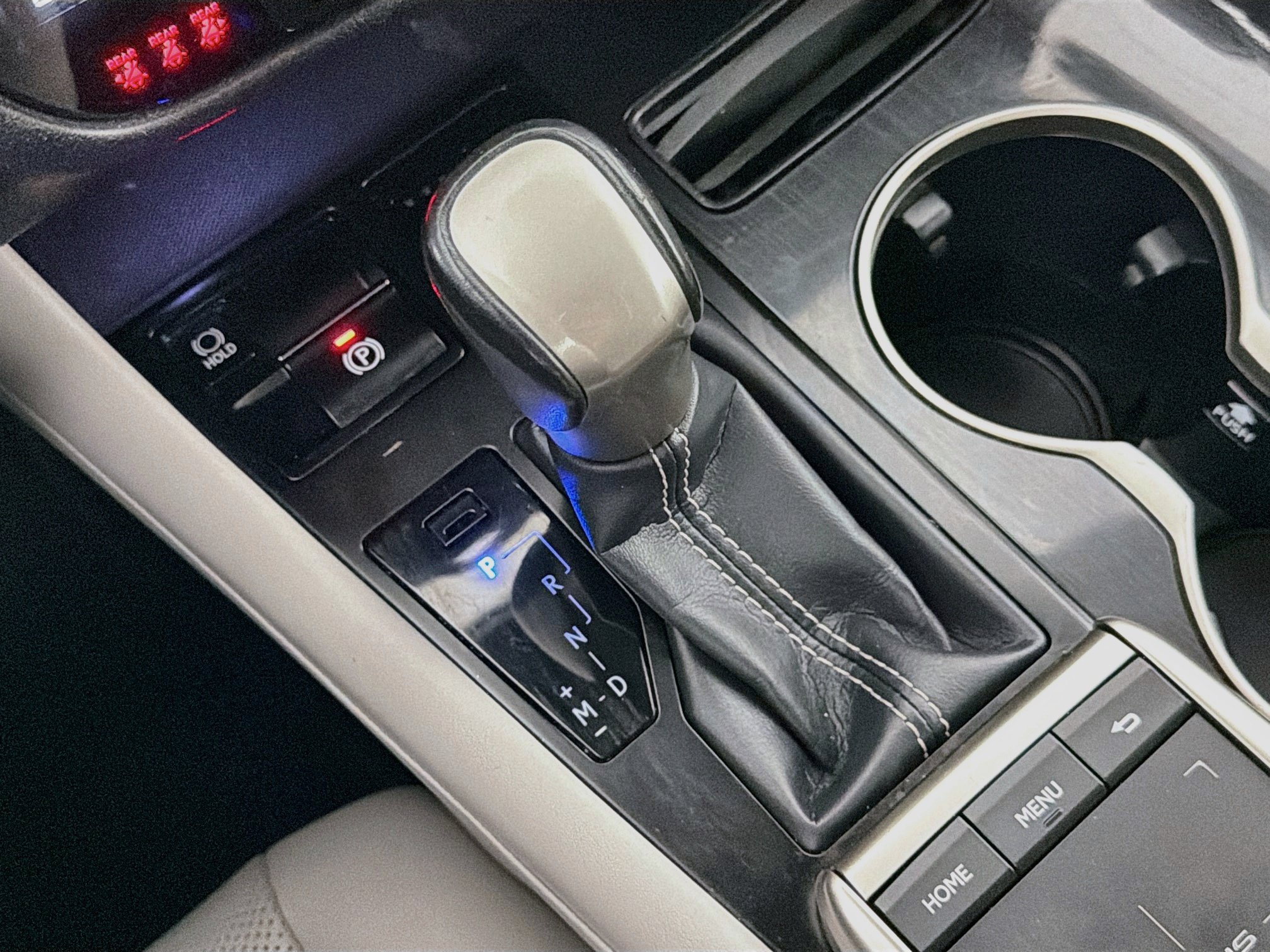Used 2021 Lexus RX 350 FWD w/ Accessory Package image 24