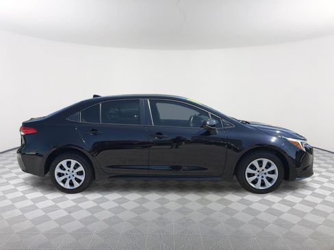 Used 2024 Toyota Corolla LE FWD image 18