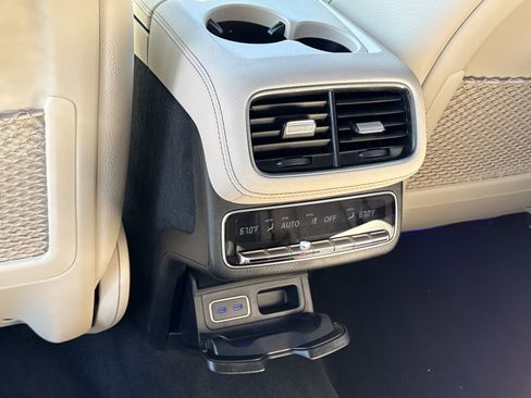 New 2026 Mercedes-Benz GLS 580 4MATIC image 15