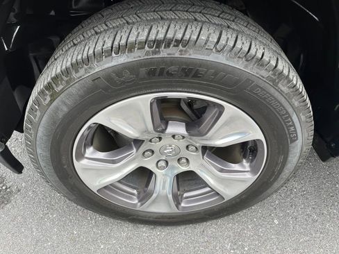 Used 2020 RAM 1500 Laramie AWD/4WD image 21