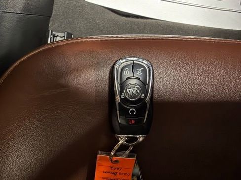 Used 2017 Buick Envision Essence FWD image 49