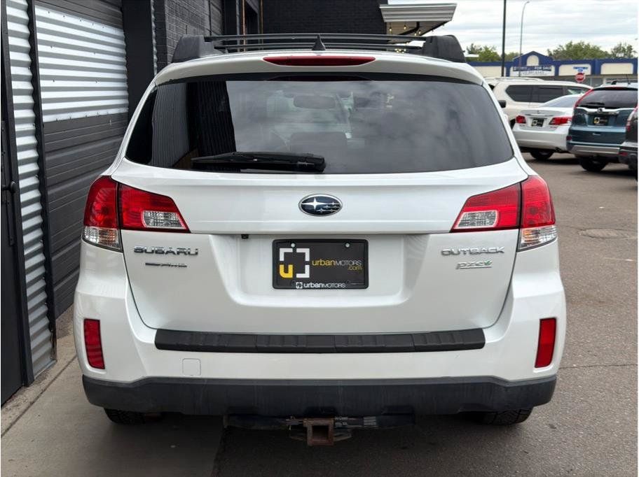 Used 2014 Subaru Outback 2.5i Limited AWD/4WD image 8