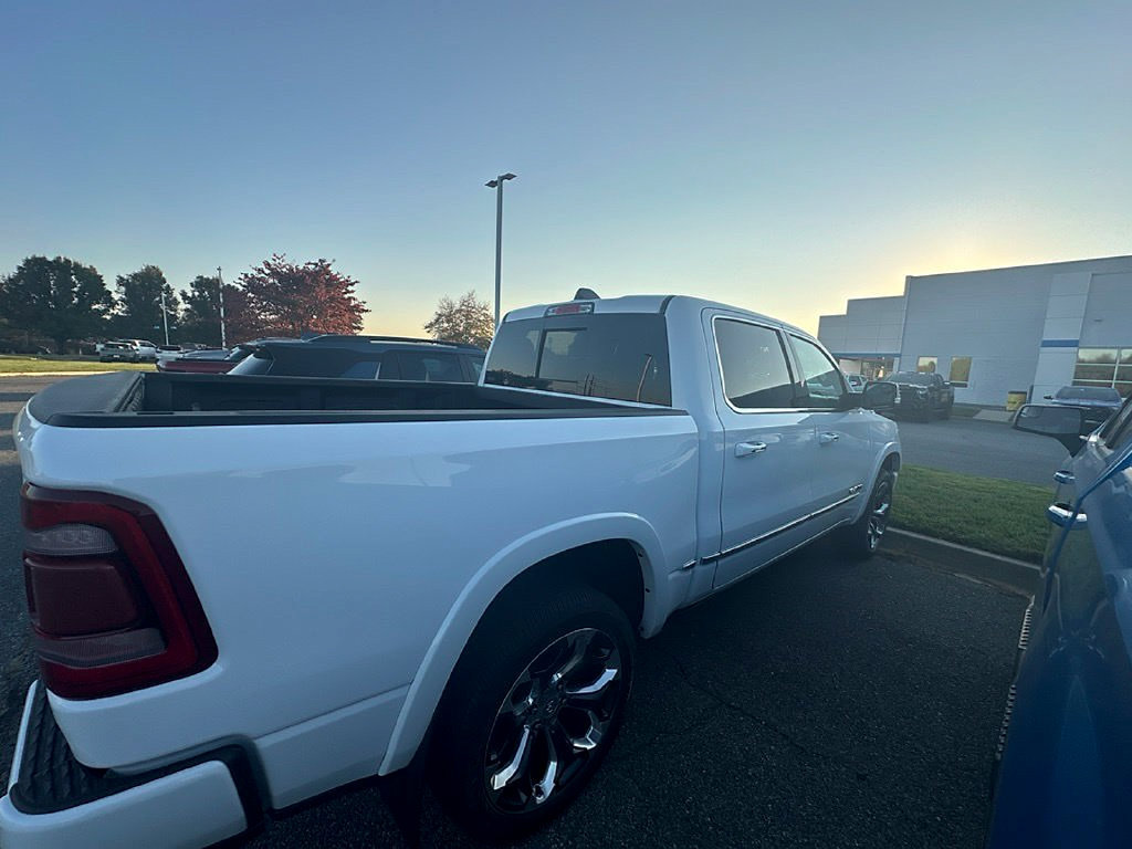 Used 2021 RAM 1500 Limited AWD/4WD image 10