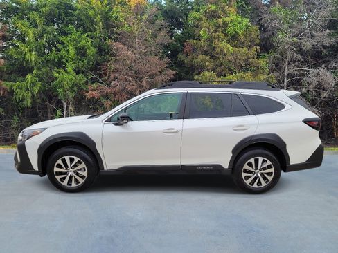 Certified 2025 Subaru Outback Premium AWD/4WD image 22