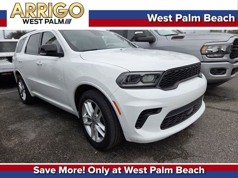 Used 2024 Dodge Durango GT image 1